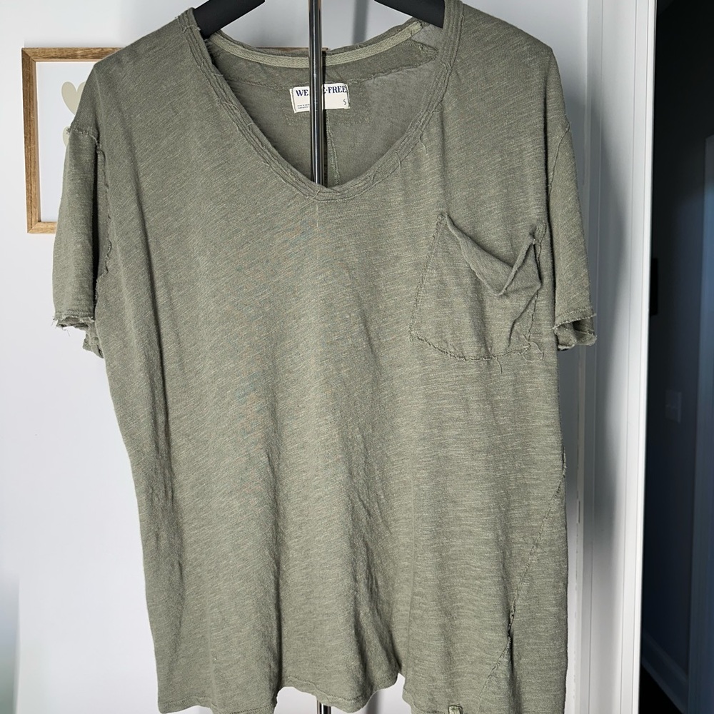 We The Free Linen/Cotton Olive Green V-Neck Top Size S - Oversized